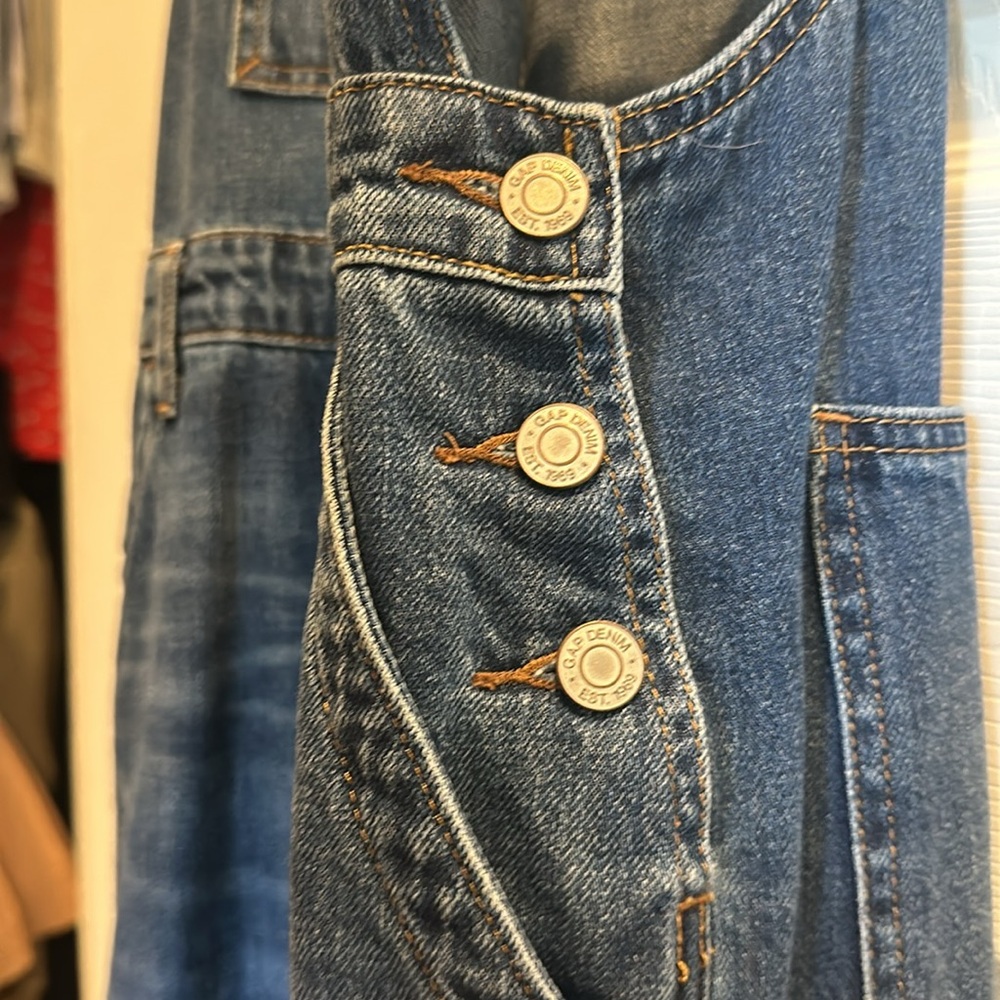 Small Gap Overalls. Straight Leg, Button Closures - image 4